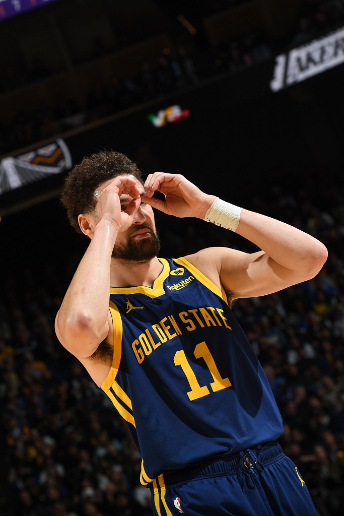 抢令人眼前 抢令人眼前